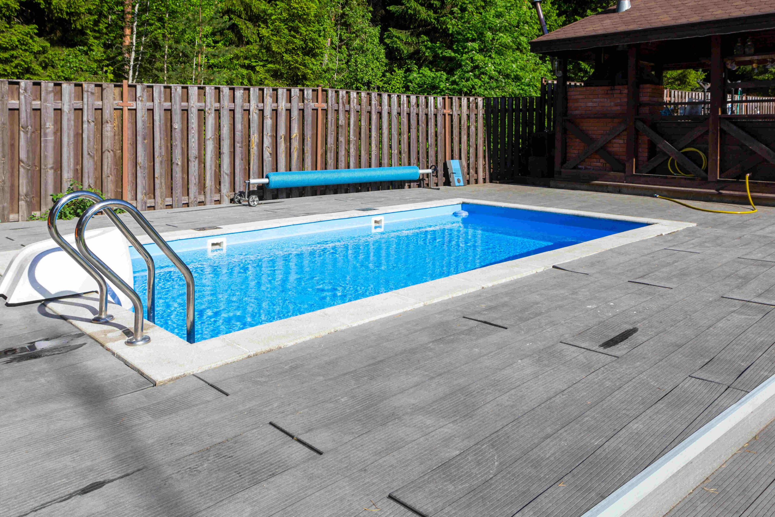 An Inground Pool In A Small Backyard, What Is Considered A Small Inground Pool