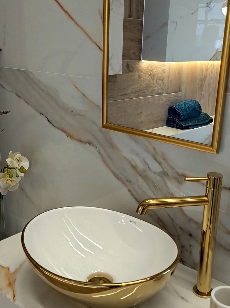 Should A Bathroom Mirror Be Wider Than The Sink Or Vanity? Marina